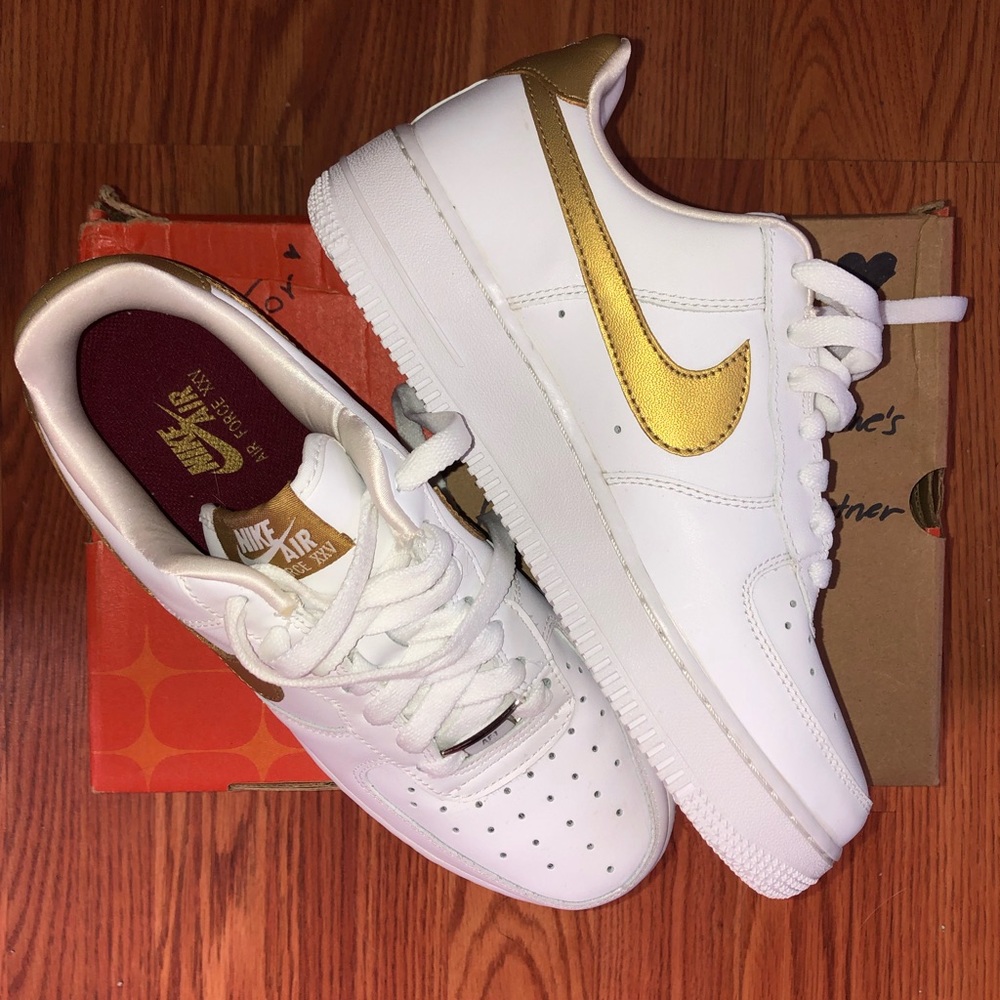 Nike Air Force 1 Gold Brand New